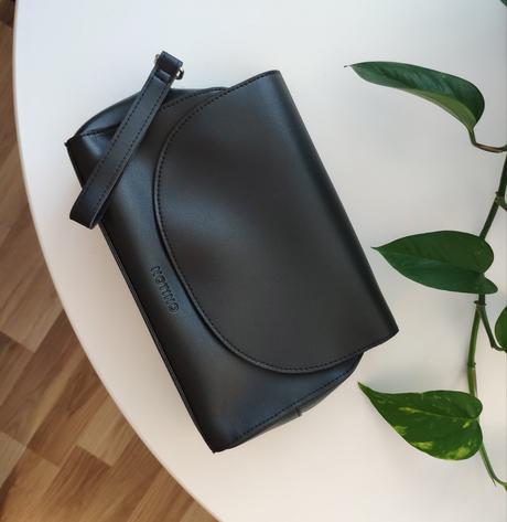 Kozmeticka tasticka s puzdrom na stetce, 