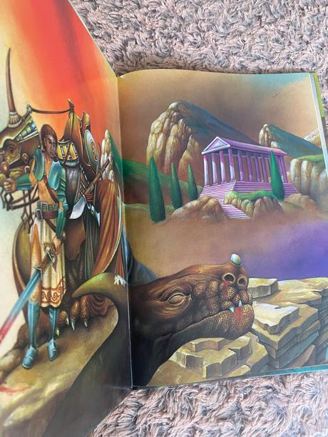 Krásna ilustrovaná kniha herakles ondrej sliacky,