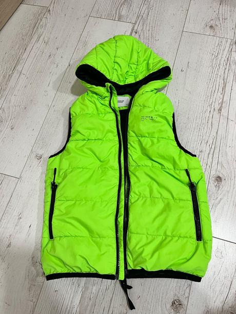 Vesta chlapčenská 128, reserved,128