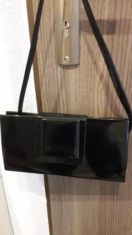 Spoločenská kabelka, 