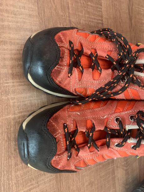 Turistické kožené tenisky, topánky, alpine pro,33