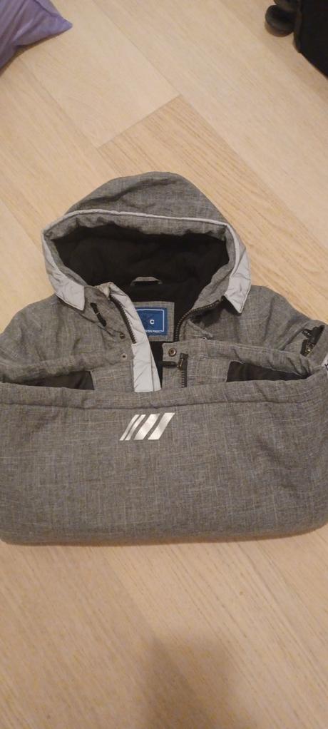 Zimná  vetrovka, c&a,140