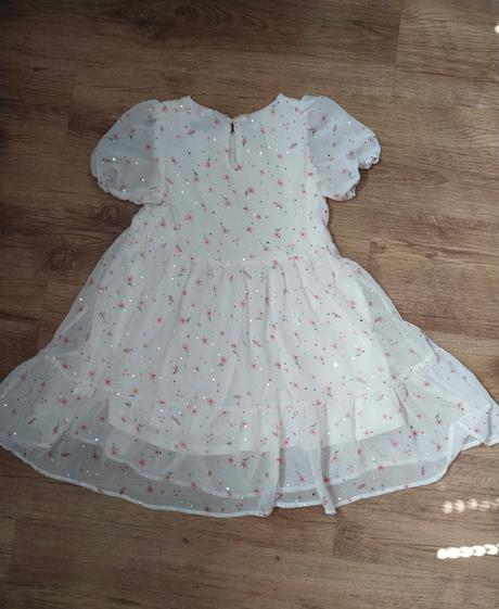 Spoločenské saty, reserved,122