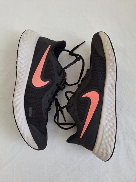 Tenisky čierne, nike,39