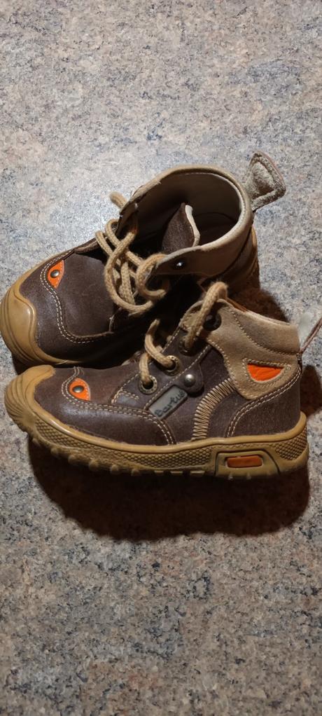 Kožené topánky, 23