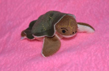 Malá plyšová korytnačka,