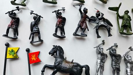 Vojaci figúrky na hranie, 32 ks, 