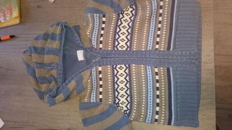 Hrubý zachovalý sveter, cherokee,86