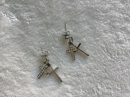 Naušnice krížiky, 