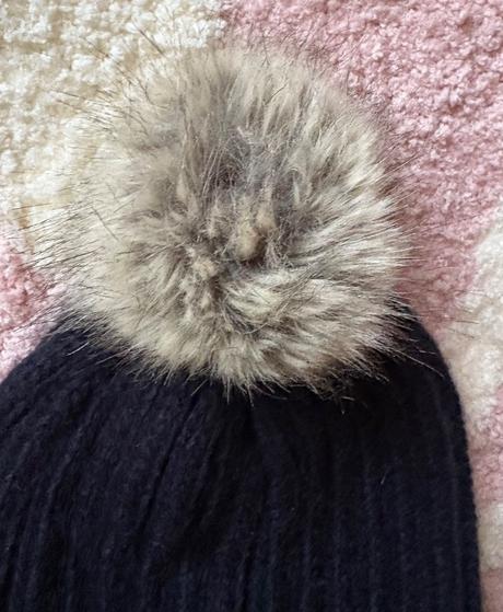 Prekrasna ciapka viac ako top stav, h&m,104