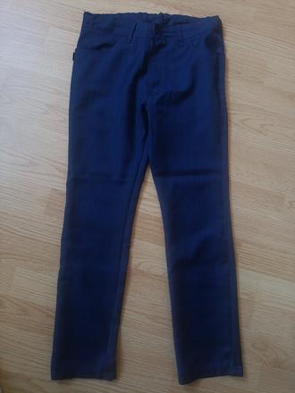 Chlapčenské nohavice, 152