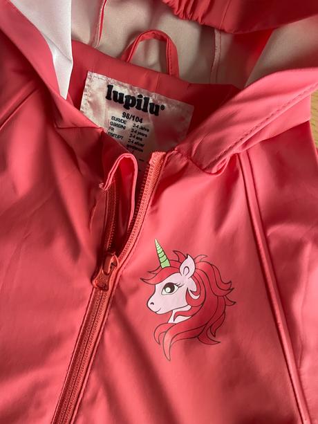 Nepremokavá bunda, lupilu,104