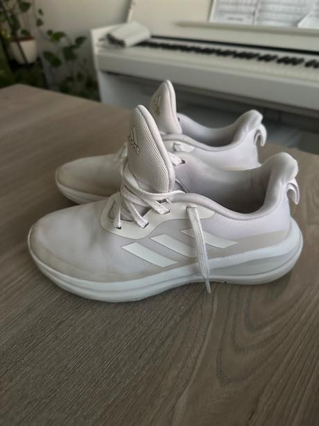 Adidas tenisky, adidas,35