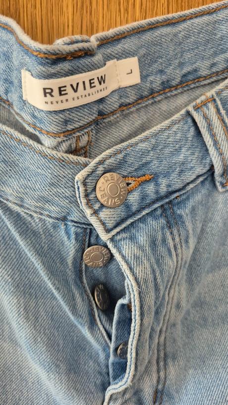 Review sortky, review,l