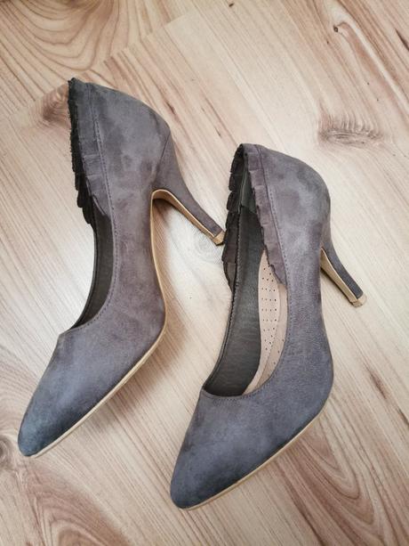 Semišové lodičky, 37