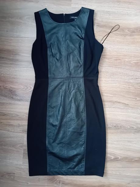 Šaty top secret, 40