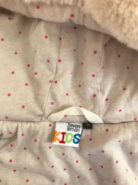 Chlpatá vestička, 98