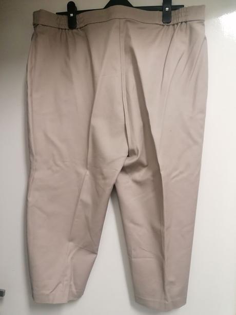 Krátke nohavice marks spencer veľkosť 18 (46), marks & spencer,46