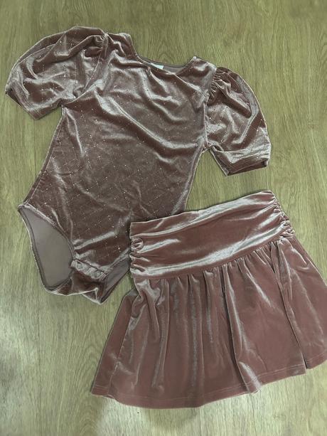 Zamatová suprava, zara,152