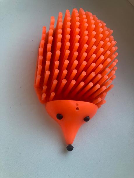 Retro stojan na ceruzky, 