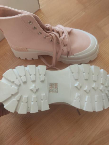 Predám dievčenské topánky, tenisky, 39