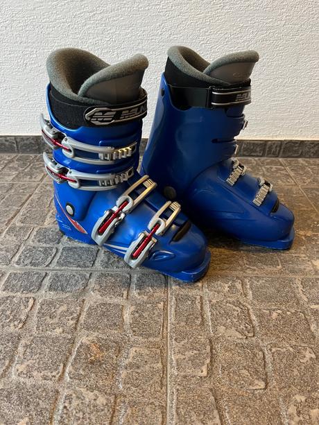 Lyžiarky, dynastar,24