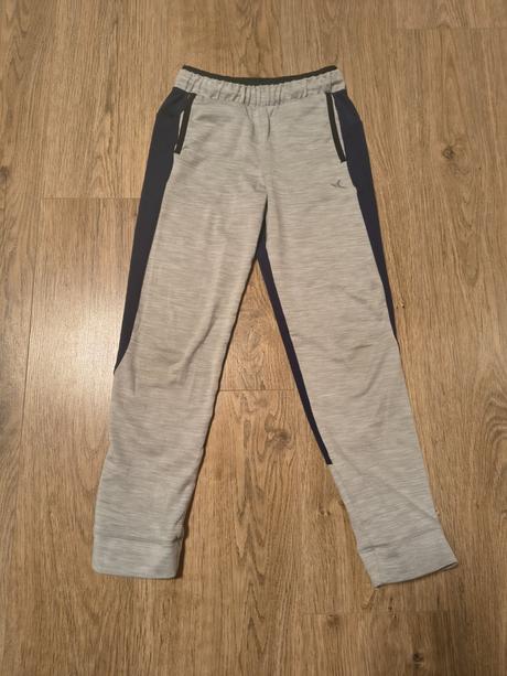 Tepláky, decathlon,140
