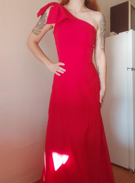 Červené šaty., 34