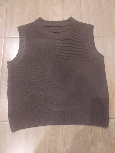 Pletená vesta, l / m