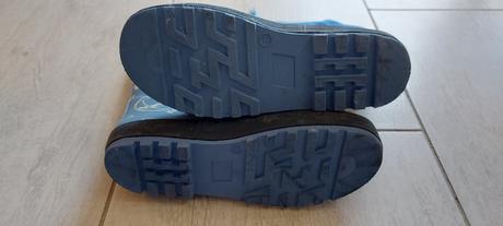 Gumáky č. 32 a 33, 32