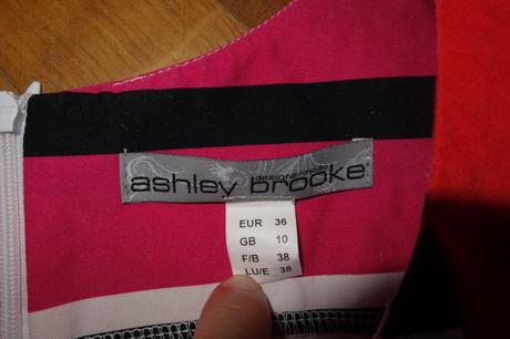 Ashley brooke šaty, 36