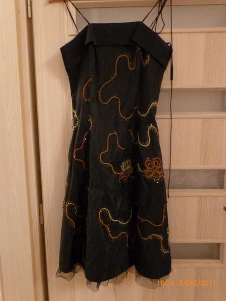 Spoločenké kokteilové šaty, 38