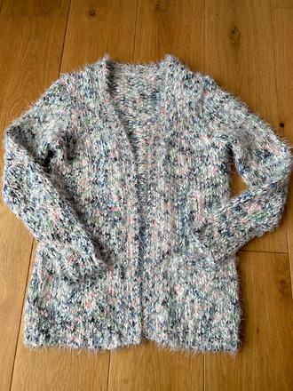 Chlpatý sveter, f&f,140