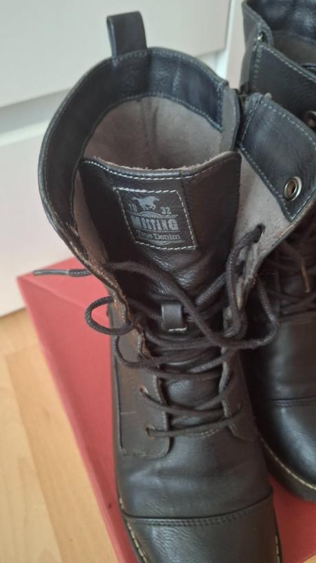 Šnurovacie topánky,čižmy, mustang,38