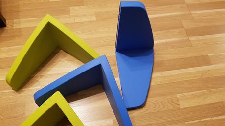 Mammut ikea policky, 