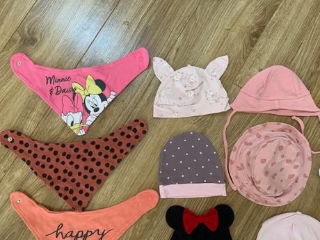 Čiapky + podbradníky 62-64, 62