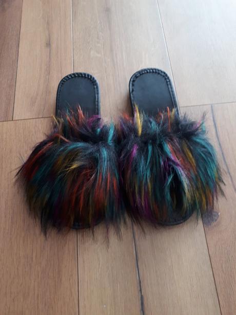 Šľapky s kožušinou, 40