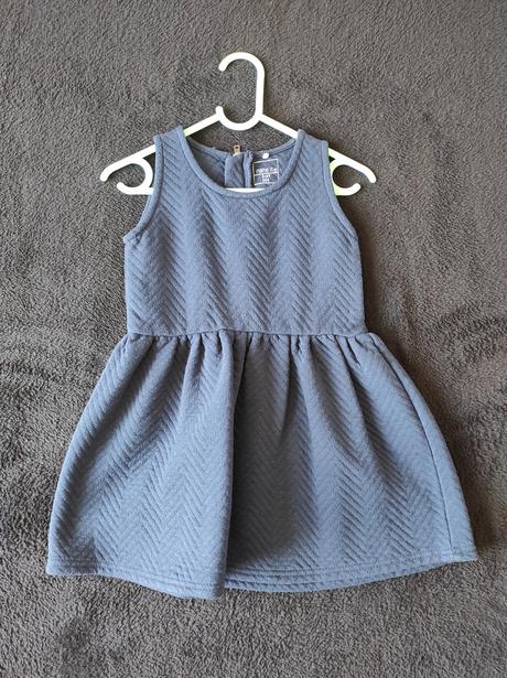 Hrubšie šaty, name it,104