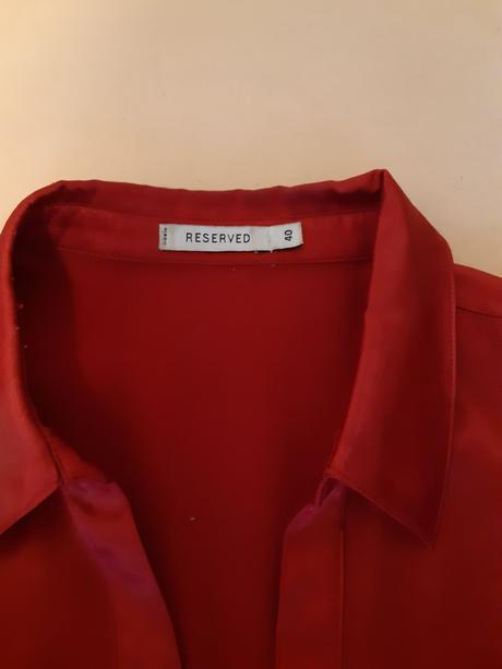 Červená blúzka, reserved,m