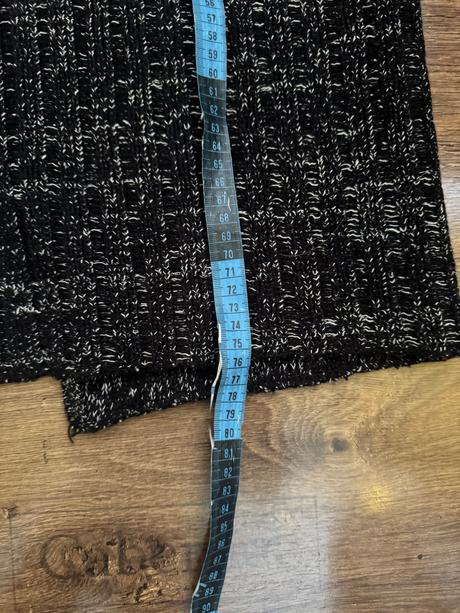 Vlnená sukňa handmade, s