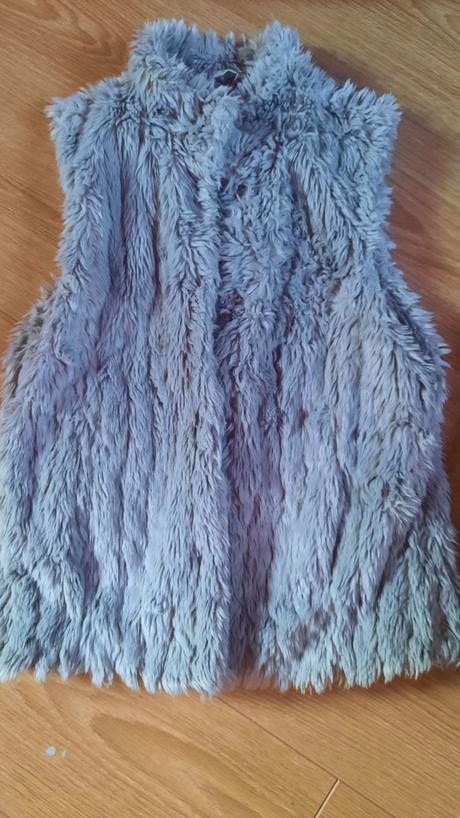 Chlpaté sivé vestičky, zara,164