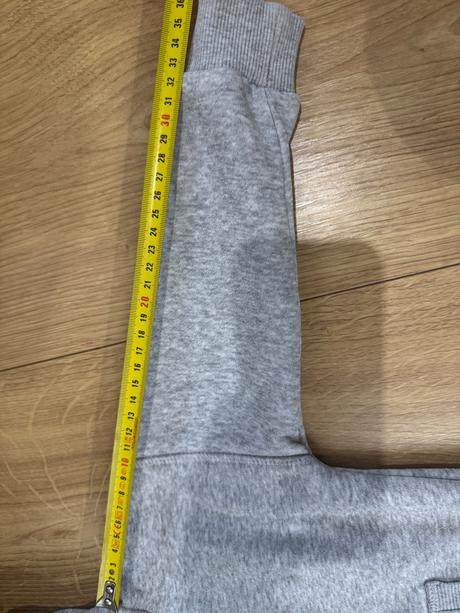 Sivá mikima, reserved,98