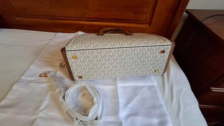 Bielo hnedá kabelka michael kors, michael kors