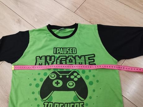 Pyžamové tričko, 158