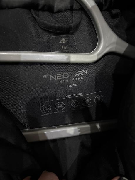 Lyžiarska bunda, 158