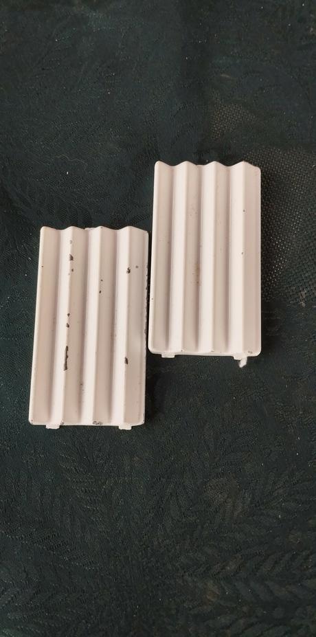 Žehlička a krepovačka na vlasy 2v1, 