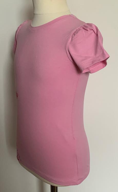 Ružové tričko s aplikáciou, 122
