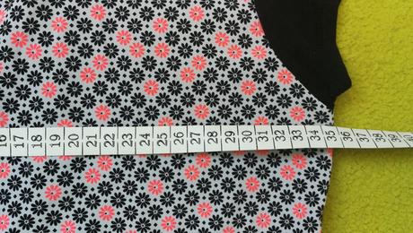 Blúzka s volánom, 122