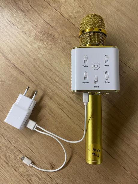 Karaoke mikrofón,