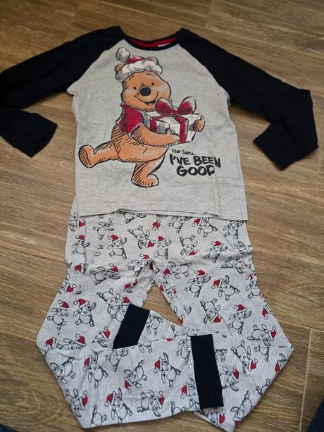 Pyžamo č.122-128, disney,122